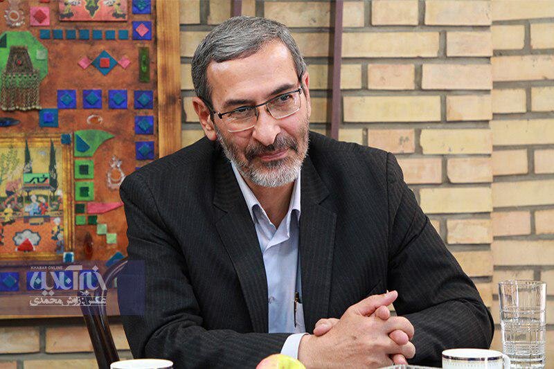 پورمختار: ممکن است برخی از یاران پزشکیان اکنون به مخالفان او تبدیل شدند/ اکرمی: حمایت مردم از رهبری هم دقیقاً به دلیل درایت و کیاست ایشان است