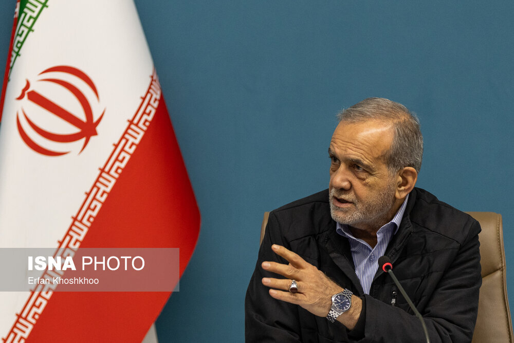 دو راه پیش روی پزشکیان: وفاق با فیلترکنندگان و یا دستور لغو فیلترینگ/ آیا پزشکیان هم در آخر دولتش می گوید: نگذاشتند؟