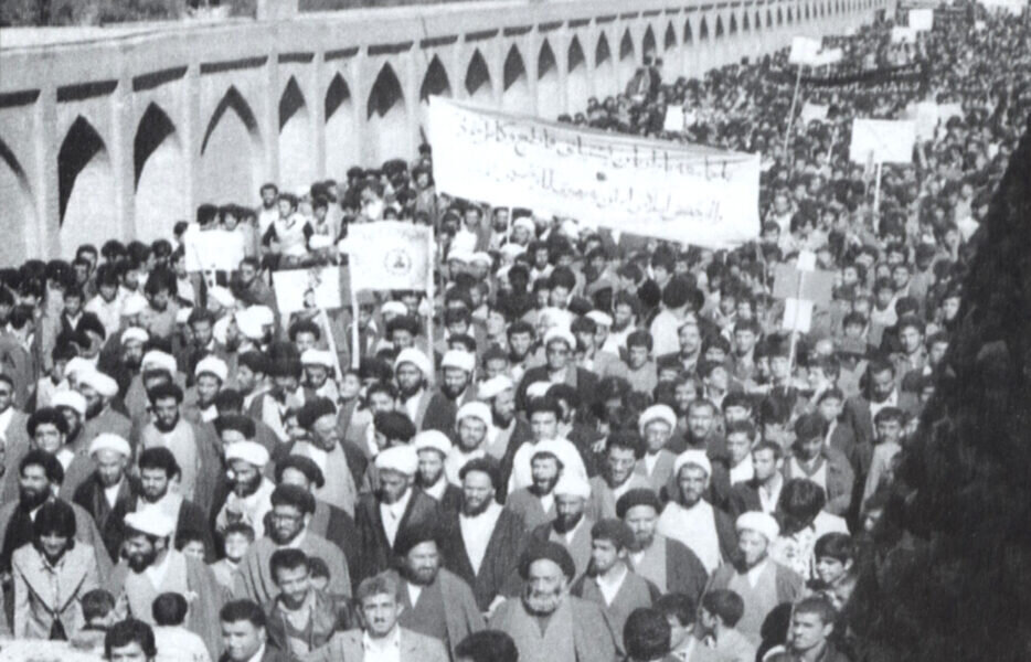 سرقت جنازه رئیس ساواک اصفهان +عکس و جزئیات