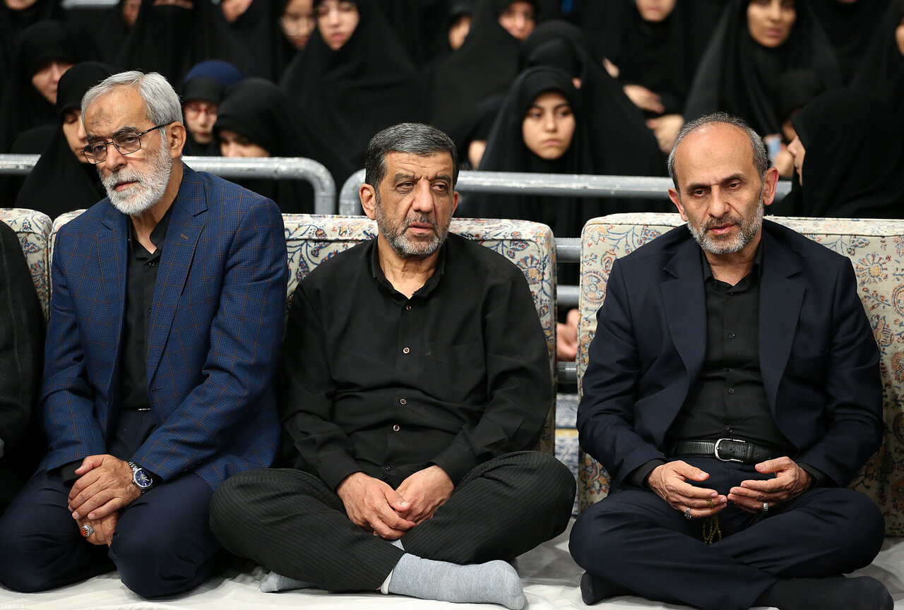 تصویری از همنشینی روسای فعلی و اسبق صدا و سیما در مراسم بیت رهبری/ جانشین قرارگاه ثارالله سپاه در کنار ضرغامی