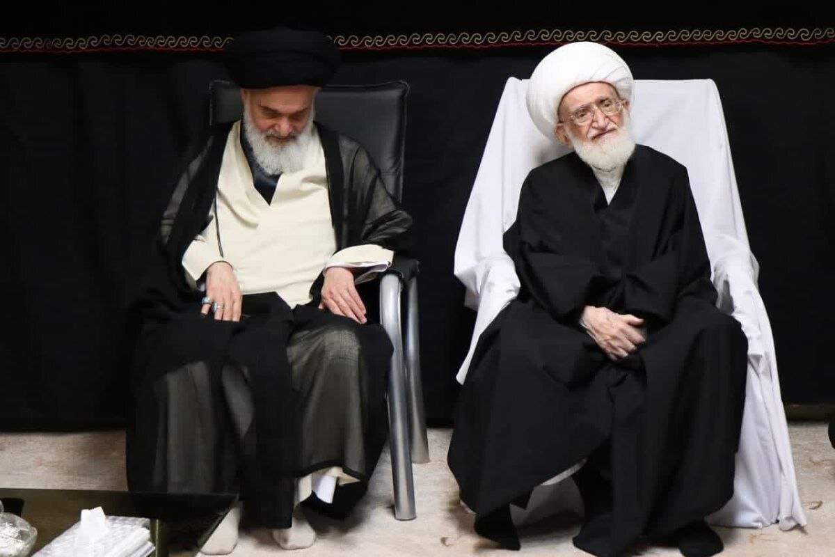 مراسم عزاداری با حضور آیت الله نوری همدانی در روز تاسوعا+تصاویر