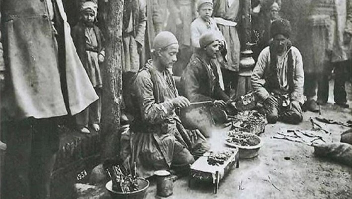 روضه‌خوانی قجری؛ از سینه‌زنی داش‌ها تا آش شله‌قلمکار خیرالنسا