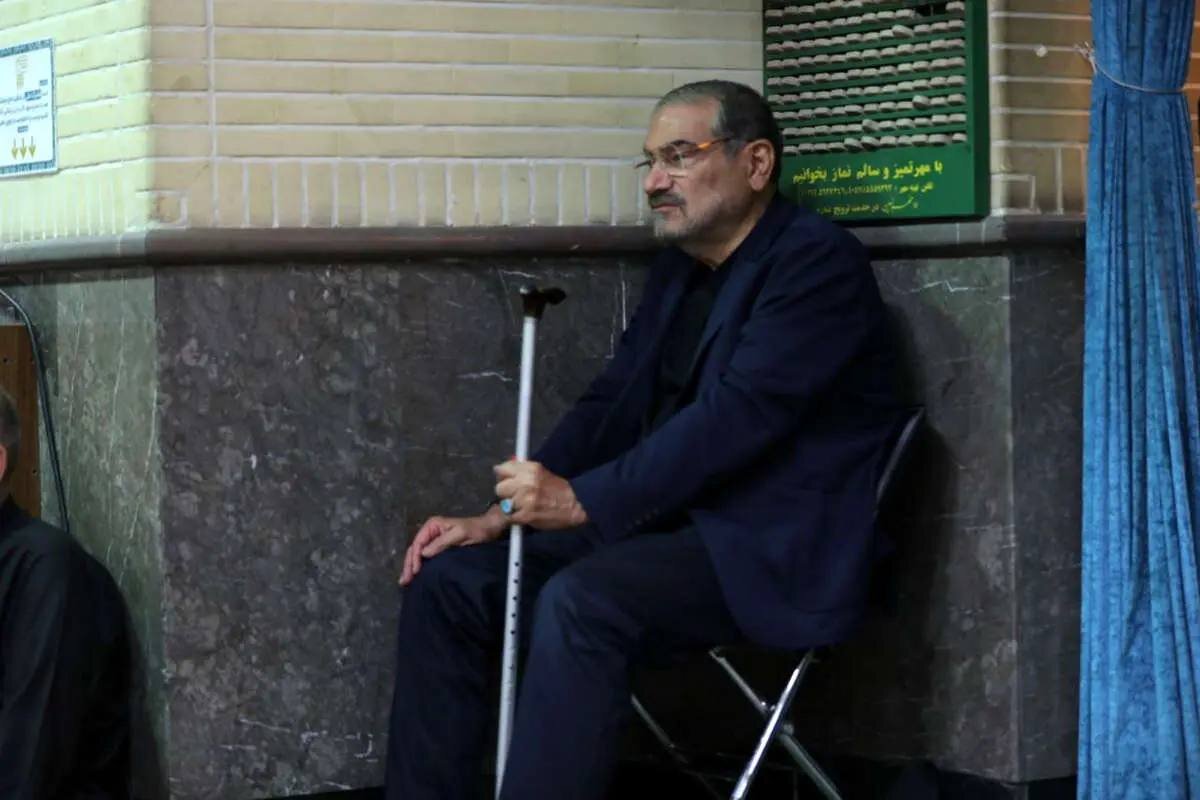 تصویری از علی شمخانی در مراسم عزاداری روز عاشورا