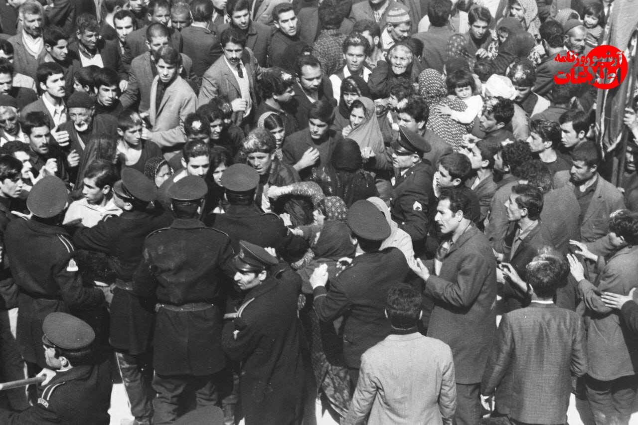 عکسهایی از عزاداری عاشورا در پاچنار تهران، سال ۱۳۴۸