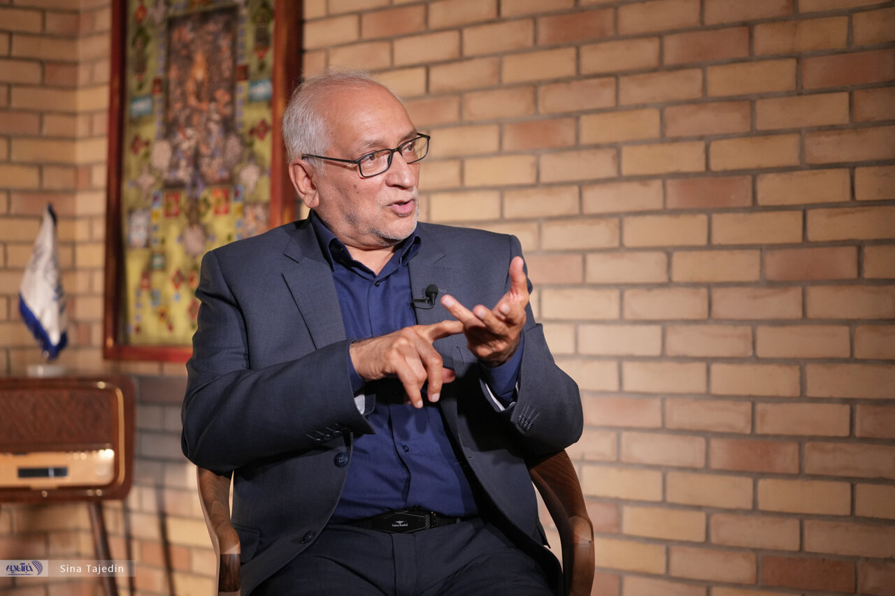 مرعشی: رضاخان به‌نوعی منجی ایران شد چون.../ قدرت‌های اصلی جهان تصمیم گرفته‌اند که جغرافیای منطقه ما تغییر نکند/ خطری به نام تجزیه ایران وجود ندارد