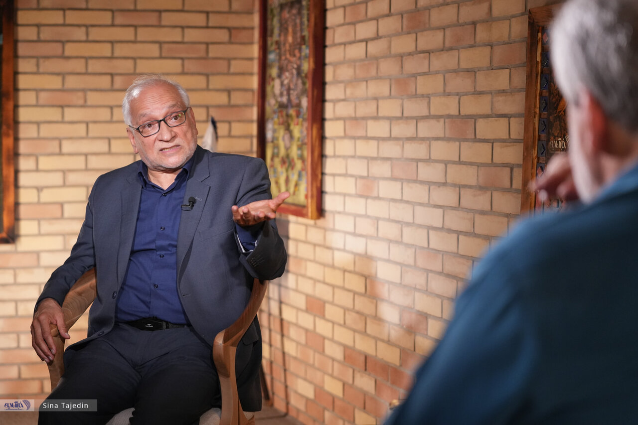 مرعشی: رضاخان به‌نوعی منجی ایران شد چون.../ قدرت‌های اصلی جهان تصمیم گرفته‌اند که جغرافیای منطقه ما تغییر نکند/ خطری به نام تجزیه ایران وجود ندارد