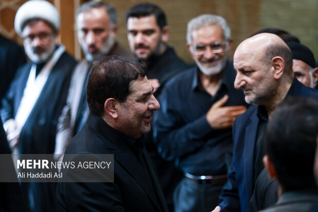 روسای دو قوه در مراسم بزرگداشت شهدای قرارگاه خاتم الانبیاء/ وزیر اطلاعات و فرمانده کل سپاه هم آمده بودند