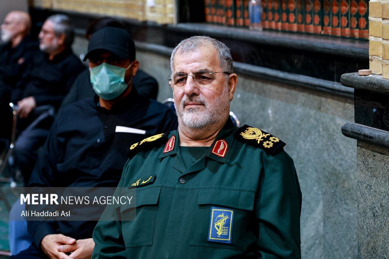 روسای دو قوه در مراسم بزرگداشت شهدای قرارگاه خاتم الانبیاء/ وزیر اطلاعات و فرمانده کل سپاه هم آمده بودند