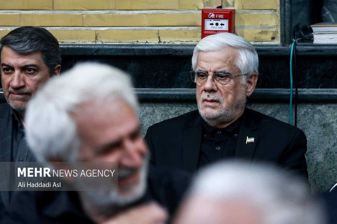 روسای دو قوه در مراسم بزرگداشت شهدای قرارگاه خاتم الانبیاء/ وزیر اطلاعات و فرمانده کل سپاه هم آمده بودند