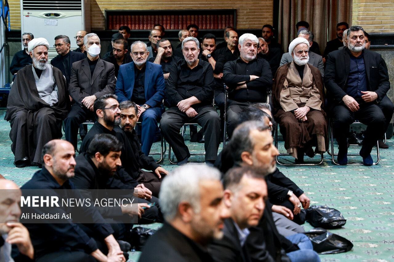 روسای دو قوه در مراسم بزرگداشت شهدای قرارگاه خاتم الانبیاء/ وزیر اطلاعات و فرمانده کل سپاه هم آمده بودند