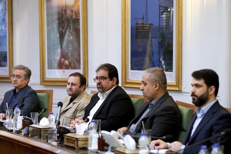 تصاویری از مسعود پزشکیان در وزارت نفت