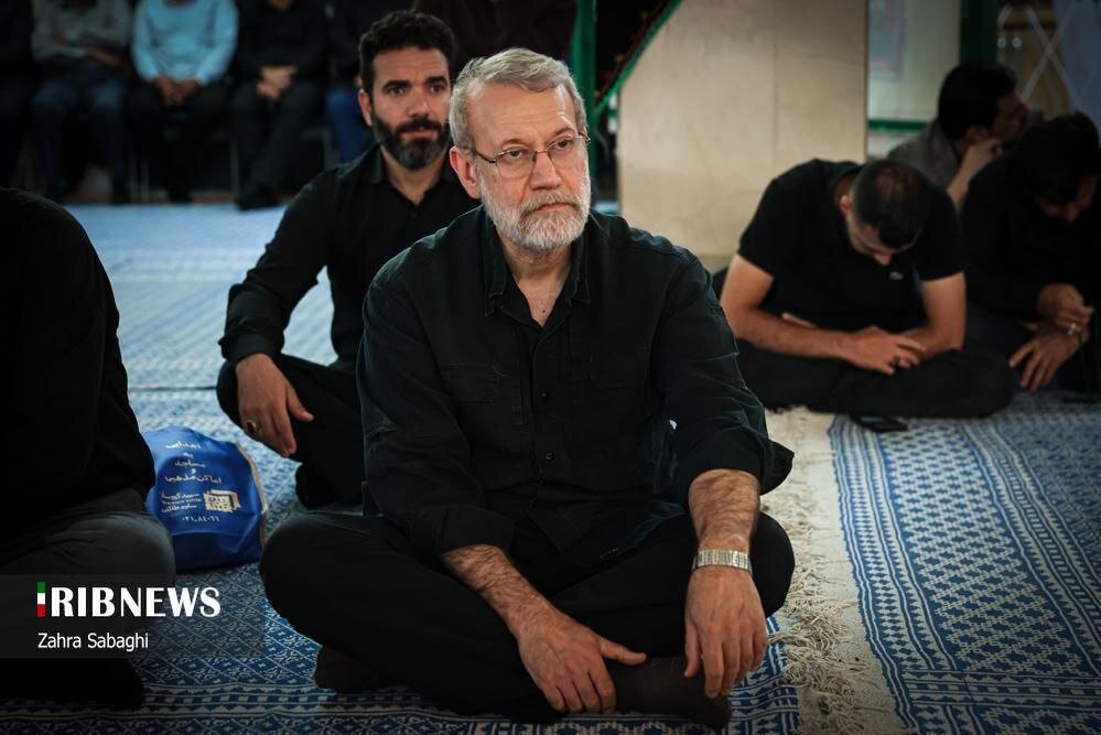 حضور علی لاریجانی و زینب سلیمانی مراسم بزرگداشت شهدای نیروی قدس سپاه