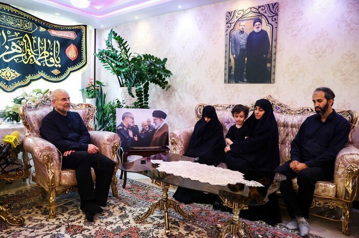 تصاویری از دیدار قالیباف با خانواده شهیدان طهرانچی، شادمانی و حاجی‌زاده