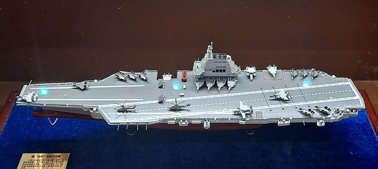 چین دومین ابرقدرت هوایی در دریا با ناو فوجیان و جنگنده J-۳۵