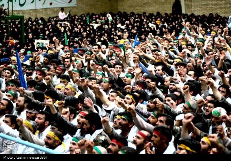 عکس هایی از سفر ۲۵ سال قبل رهبری به استان اردبیل