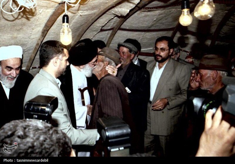 عکس هایی از سفر ۲۵ سال قبل رهبری به استان اردبیل