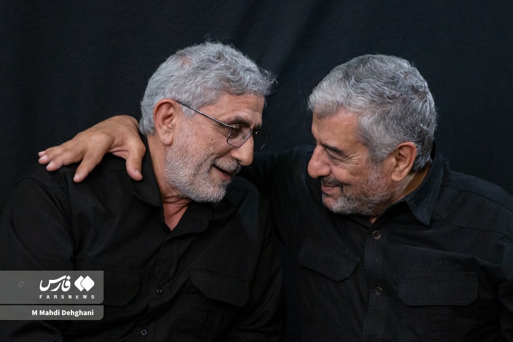 عکسهایی از مراسم چهلم شهید سردار باقری/ خوش و بش عزیز جعفری و قاآنی/ سردار نجات، حسین علایی و زاکانی در کنار یکدیگر