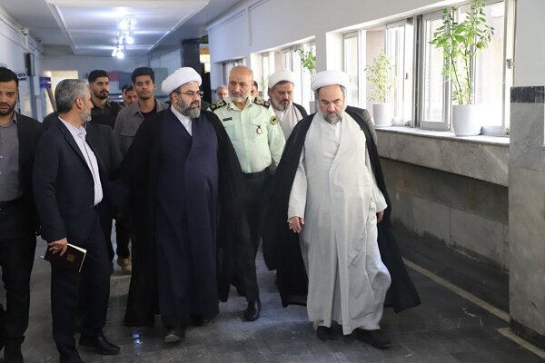 بازدید نماینده ولی‌فقیه زاهدان از دادگستری این استان در پی حادثه تروریستی/دادگستری زاهدان در چه شرایطی است؟ + عکس