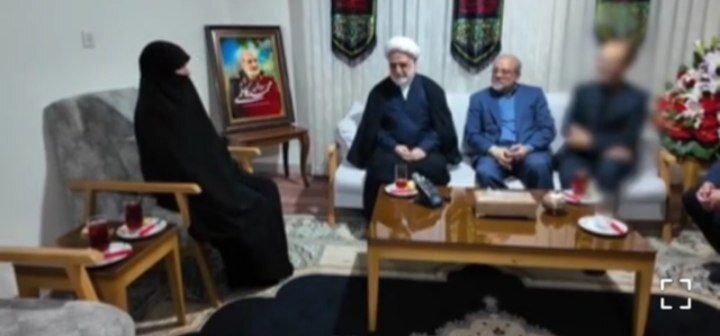 عکس خاص دیدار قاضی القضات با خانواده رئیس فقید سازمان اطلاعات سپاه؛ اژه ای و کاظمی در یک قاب + تصاویر