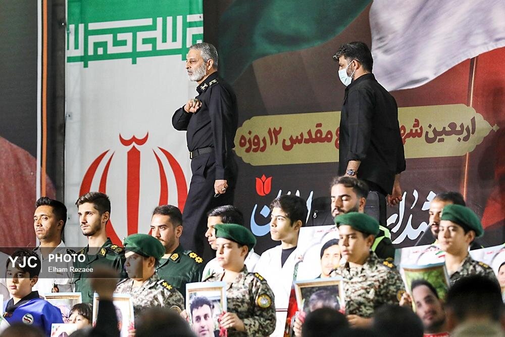 سلام و علیک فرمانده ارشد نیروی قدس سپاه با زینب سلیمانی/ تصاویری از معاونین دولت رئیسی در مراسم اربعین شهدای حمله اسرائیل