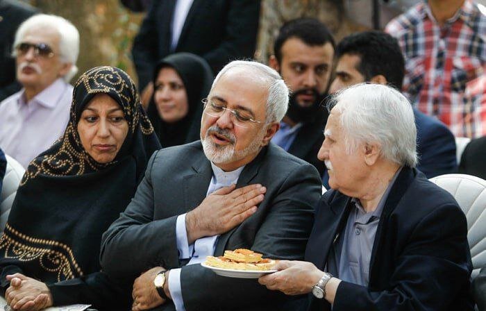 تصویری دیده نشده از استاد فرشچیان در کنار ظریف و مرحوم دعایی