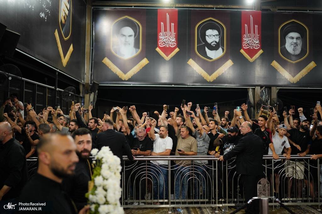 اولین تصاویر رسمی از حضور علی لاریجانی بر سر مزار سیدحسن نصرالله