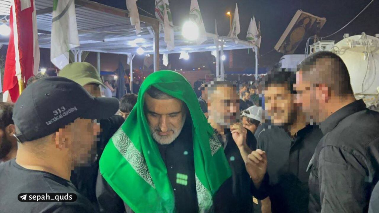 سردار شهید حاجی‌زاده در پیاده روی اربعین دو سال پیش + عکس