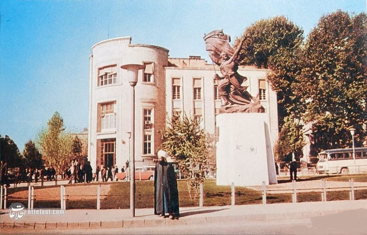 سرنوشت مبهم مجسمه ۲۸ مرداد در تهران! +عکس‌های دیدنی