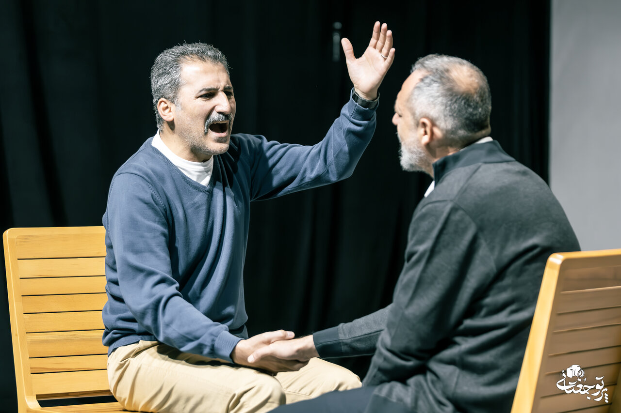 اگر گذشته را از ما بگیرند، چه چیزی از ما باقی می‌ماند؟!