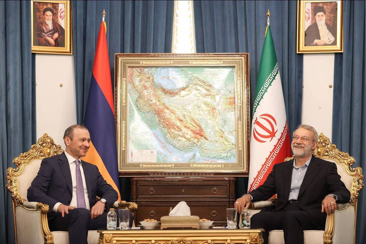 اولین حضور علی باقری در یک دیدار دیپلماتیک در جایگاه معاونت دبیرخانه شعام+تصویر