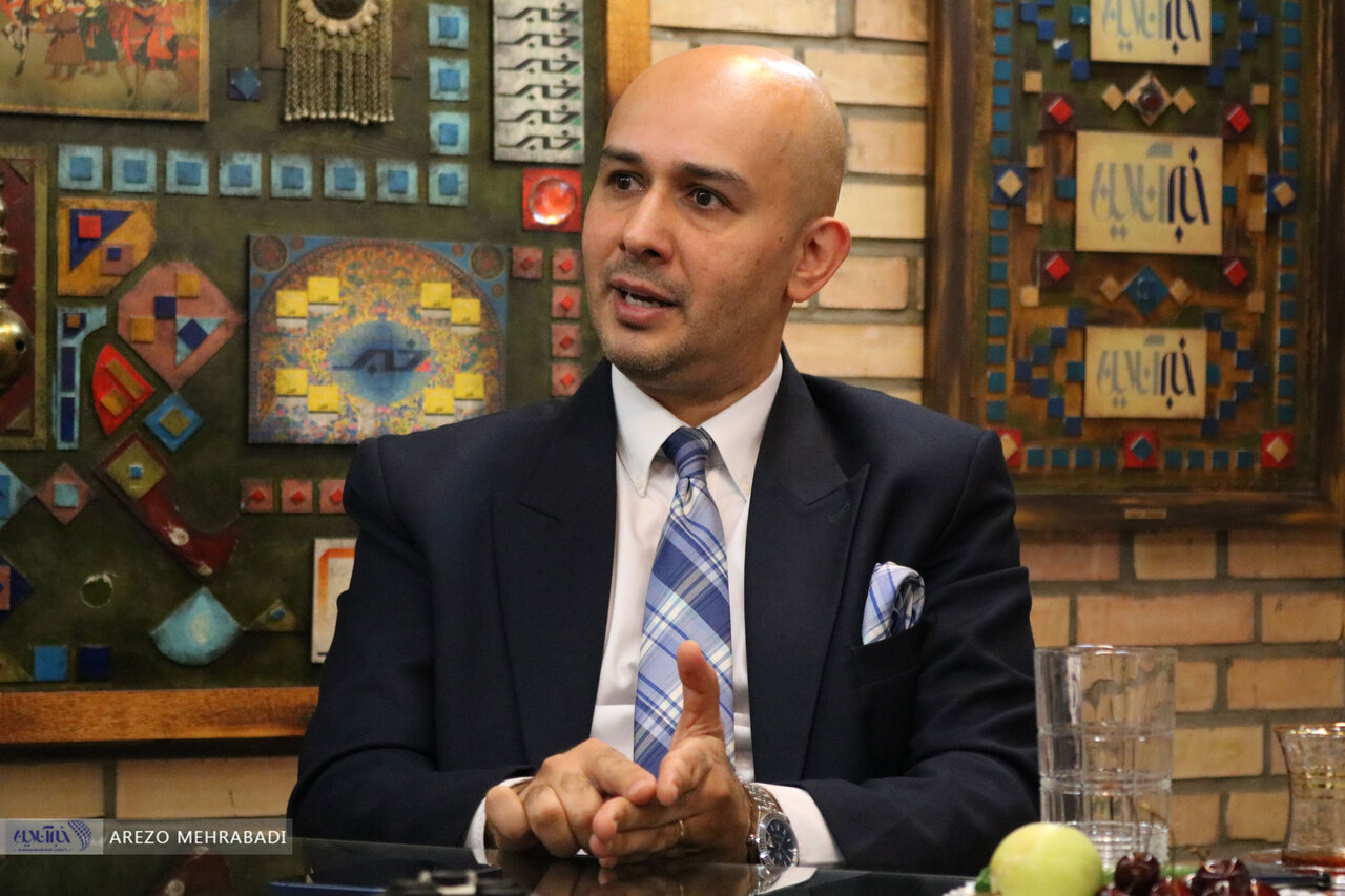 از «تحریم نمنهدی» احمدی نژاد تا فعال شدن مکانیسم ماشه / مولوی: اگر اسنپبک فعال شود، کسری بودجه و فشار تورمی بیشتر میشود