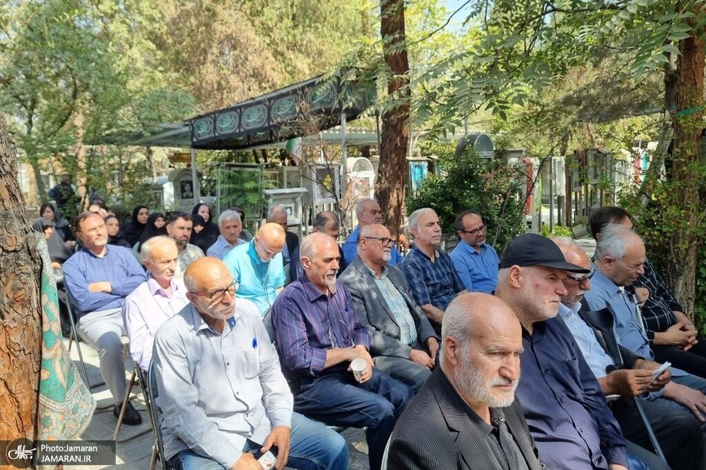 مراسم بزرگداشت شهیدی که در اثر جراحات شیمیایی به یاران شهیدش پیوست + تصاویر مراسم سردار شهید حاج داود کریمی در بهشت زهرا