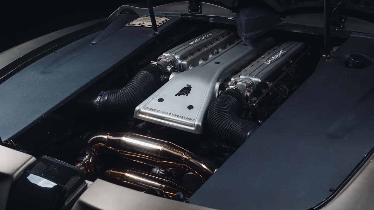 از آسمان تا آسفالت / جنگنده‌ لامبورگینی به فروش می‌رسد