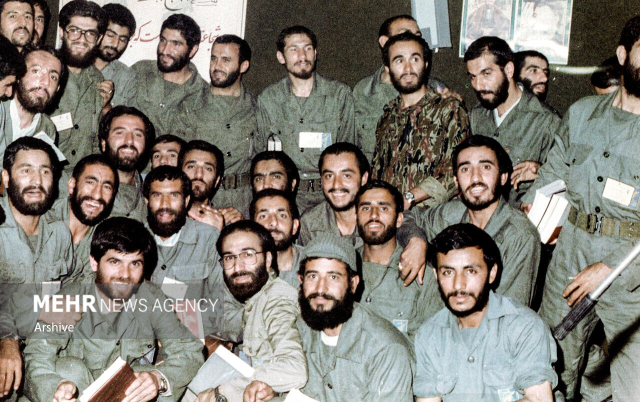 این فرمانده شهید متولد 1 مهر بود/ تصاویری دیده نشده از سردار ترور شده توسط اسرائیل