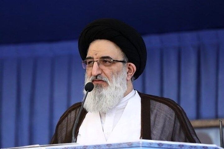 عاملی: ترامپ جنون عظمت دارد/ دژکام: غربی ها انحرافات جنسی دارند/ لائینی: مسئولانی که حجاب در مدارس را نادیده می گیرند برکنار شوند