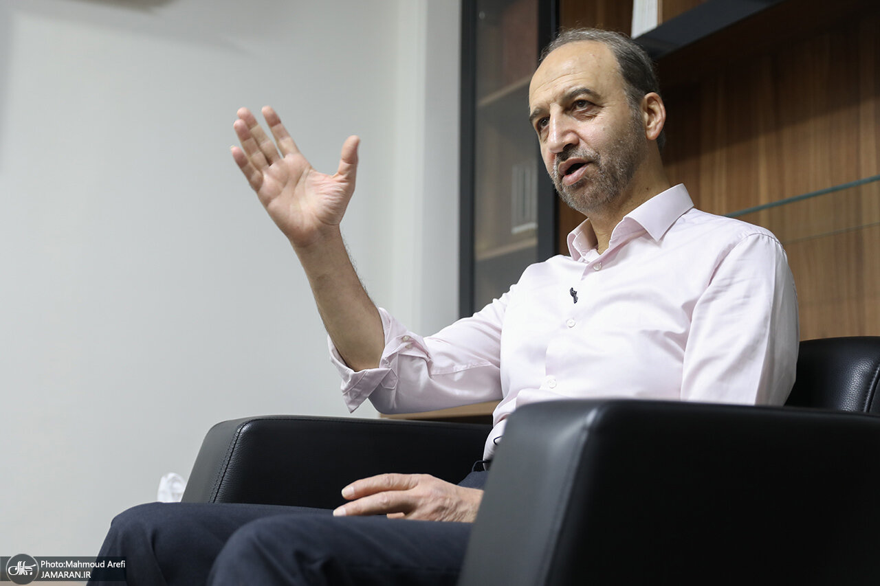 افق رفع فیلتر روشن نیست/ قبل از برجام به رهبری نامهای مبنی بر پذیرش «تعلیق» در برابر «تعلیق» نوشتم/ ماجرای تاسیس استودیو پرستیوی درزمان احمدی نژاد