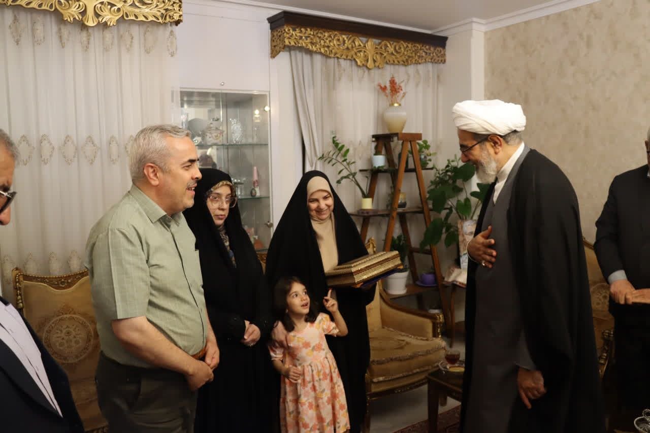 روایت پورخاقان را روحیه شهید؛ تمایلی برای ورود به مناقشات سیاسی بی‌ثمر نداشت/می گفت که رهبر معظم انقلاب از ما کار می‌خواهند نه صحبت و سخنرانی