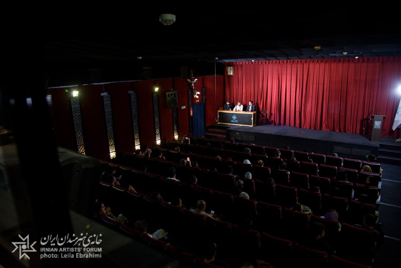 چرا در روابط عاشقانه، نهایتا زنان ضربه بیشتری می‌بینند؟