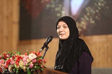 چهره ای که زمینهساز حضور زنان در شورای علمی دانشنامه نویسی شد چهره ای که زمینهساز حضور زنان در شورای علمی دانشنامه نویسی شد
