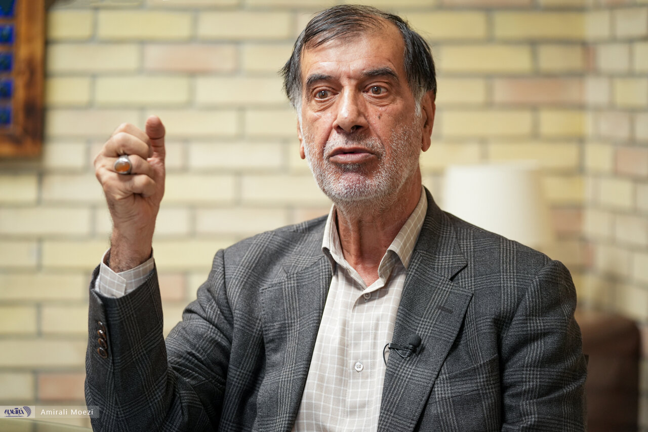 باهنر: برخی میخواهند تمام جنگ ۱۲روزه را گردن جاسوسان بیاندازند/آمریکا به خوبی معنی فتوا برای شیعیان را میداند/روایت مخالفت جلیلی با CFT تا جلسه آخر!