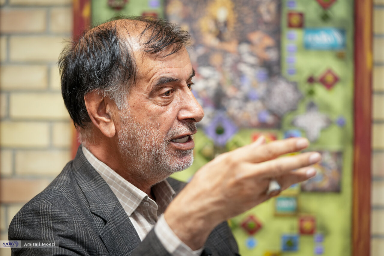 باهنر: برخی میخواهند تمام جنگ ۱۲روزه را گردن جاسوسان بیاندازند/آمریکا به خوبی معنی فتوا برای شیعیان را میداند/روایت مخالفت جلیلی با CFT تا جلسه آخر!