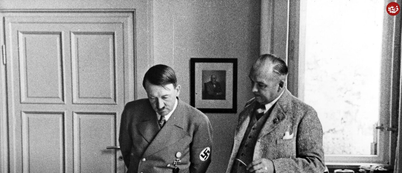 عکس/ هیتلر در حال گفت‌وگو با ولدمار برینکمن در مونیخ؛ سال ۱۳۱۸