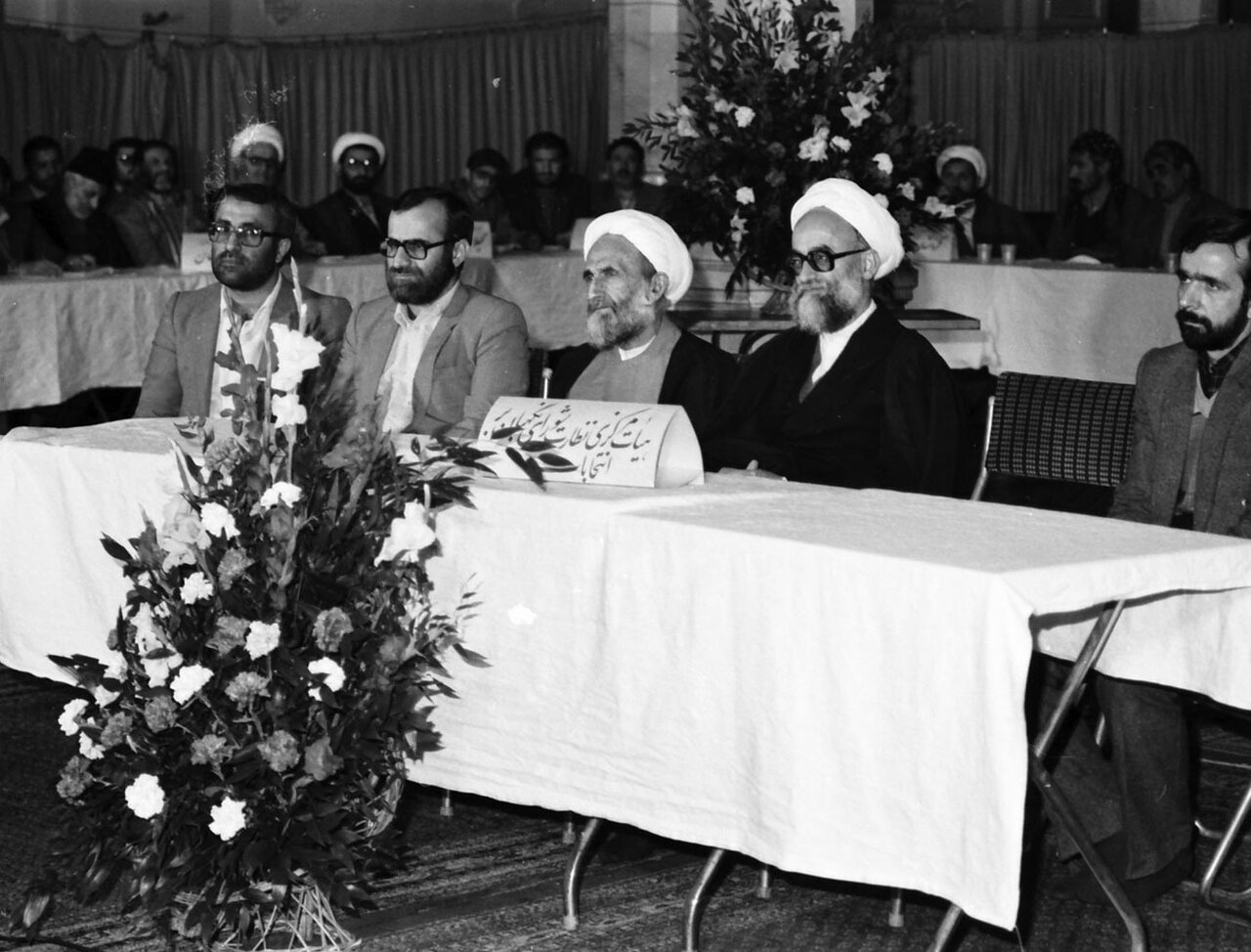 ناگفتههای نفر دوم وزارت ارشاد/ از شبهای شعر گوته تا اختلاف با وزیر آموزش و پرورش و همکاری با موشکی سپاه/ ماجرای دیدار رهبری با مدیران مطبوعات