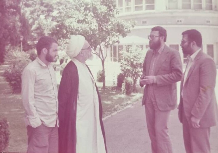 ناگفتههای نفر دوم وزارت ارشاد/ از شبهای شعر گوته تا اختلاف با وزیر آموزش و پرورش و همکاری با موشکی سپاه/ ماجرای دیدار رهبری با مدیران مطبوعات