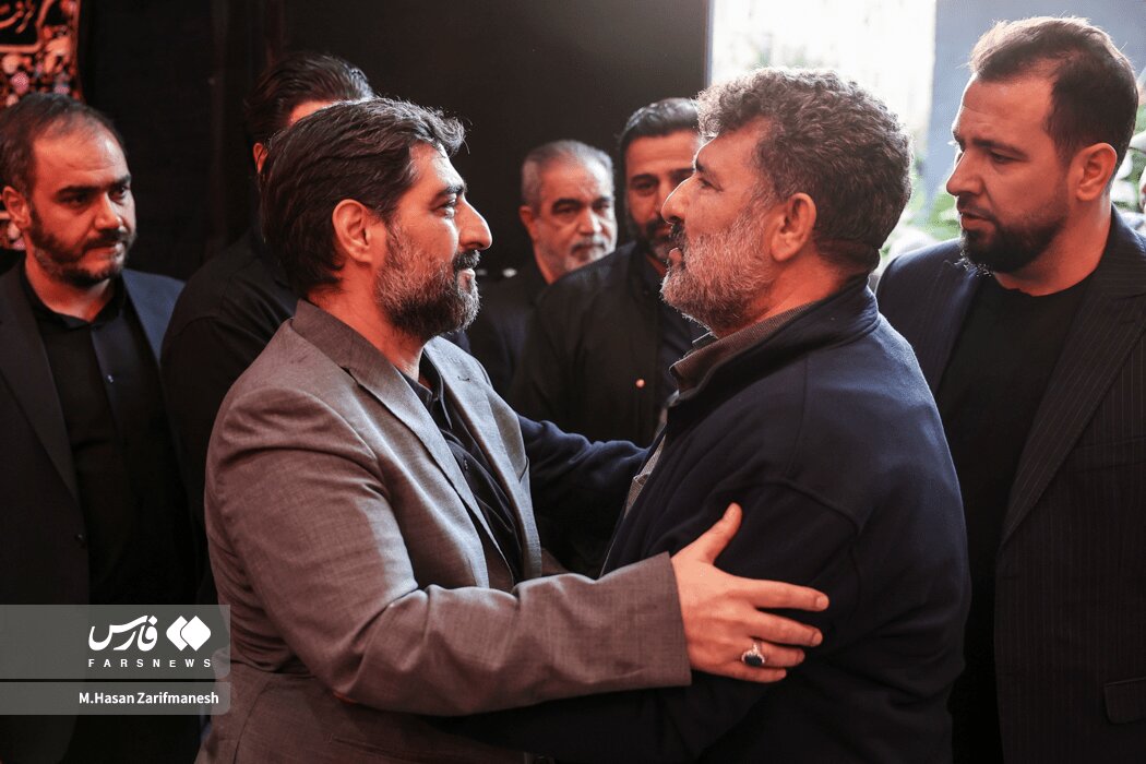 عکسی از رئیس ستاد انتخاباتی سعید جلیلی در مراسم ختم مادر مداح مشعور/ مخبر و دبیر هم آمدند+ تصاویر