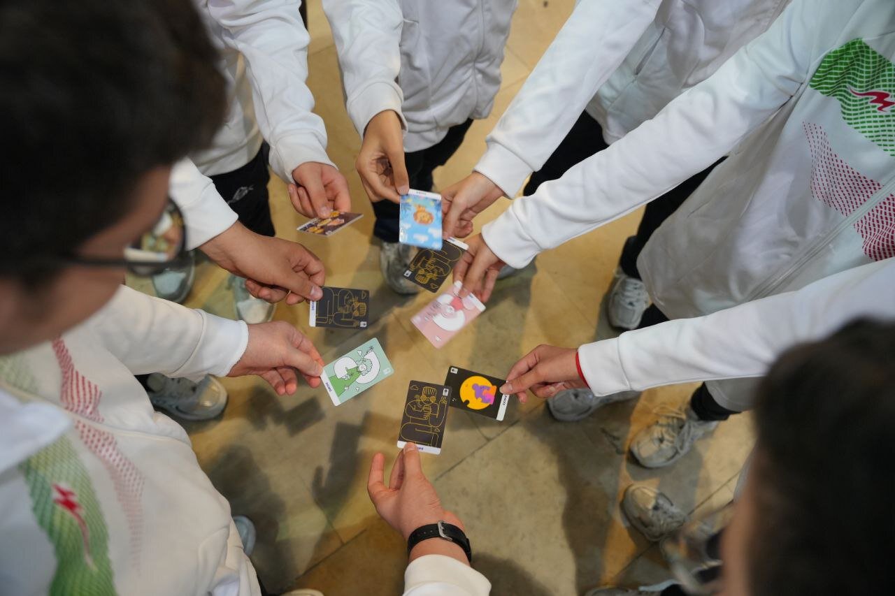 بانک پاسارگاد با شعار «قهرمانان زیپاد دارند» از مدالآوران ورزش دانشآموزی کشور تجلیل کرد