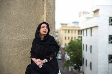 این زنان نمیخواهند تنها عنصری تزئینی باشند/ در جامعهای مردسالار، زنان رازهای بزرگتری را به دوش میکشند این زنان نمیخواهند تنها عنصری تزئینی باشند/ در جامعهای مردسالار، زنان رازهای بزرگتری را به دوش میکشند