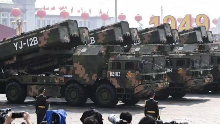 شلیک موشکهای ناشناخته در آبهای حساس