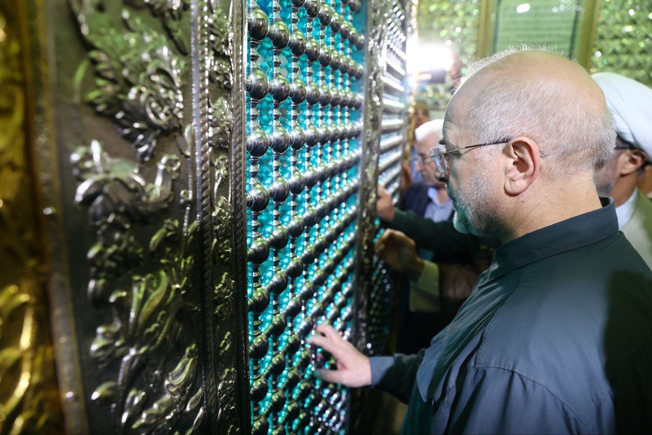 ادای اخترام ویژه قالیباف به مقام شهدای خراسان شمالی + تصویر