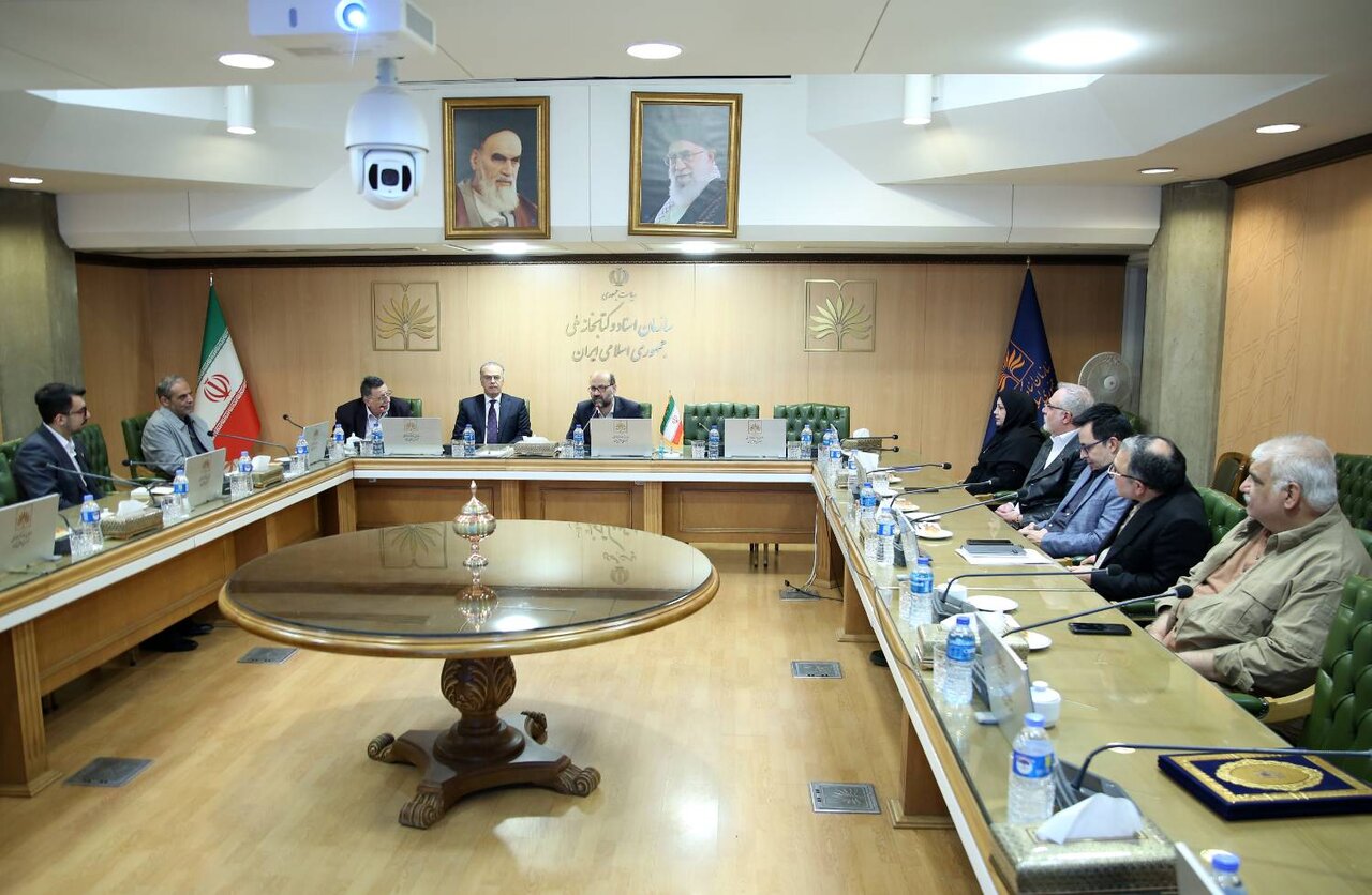 اسناد شخصی محمد مصدق به آرشیو ملی ایران سپرده شد